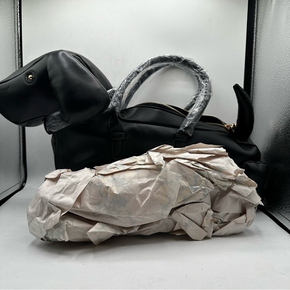 Black Dog-Shaped Crossbody Bag - Picture 6 of 12